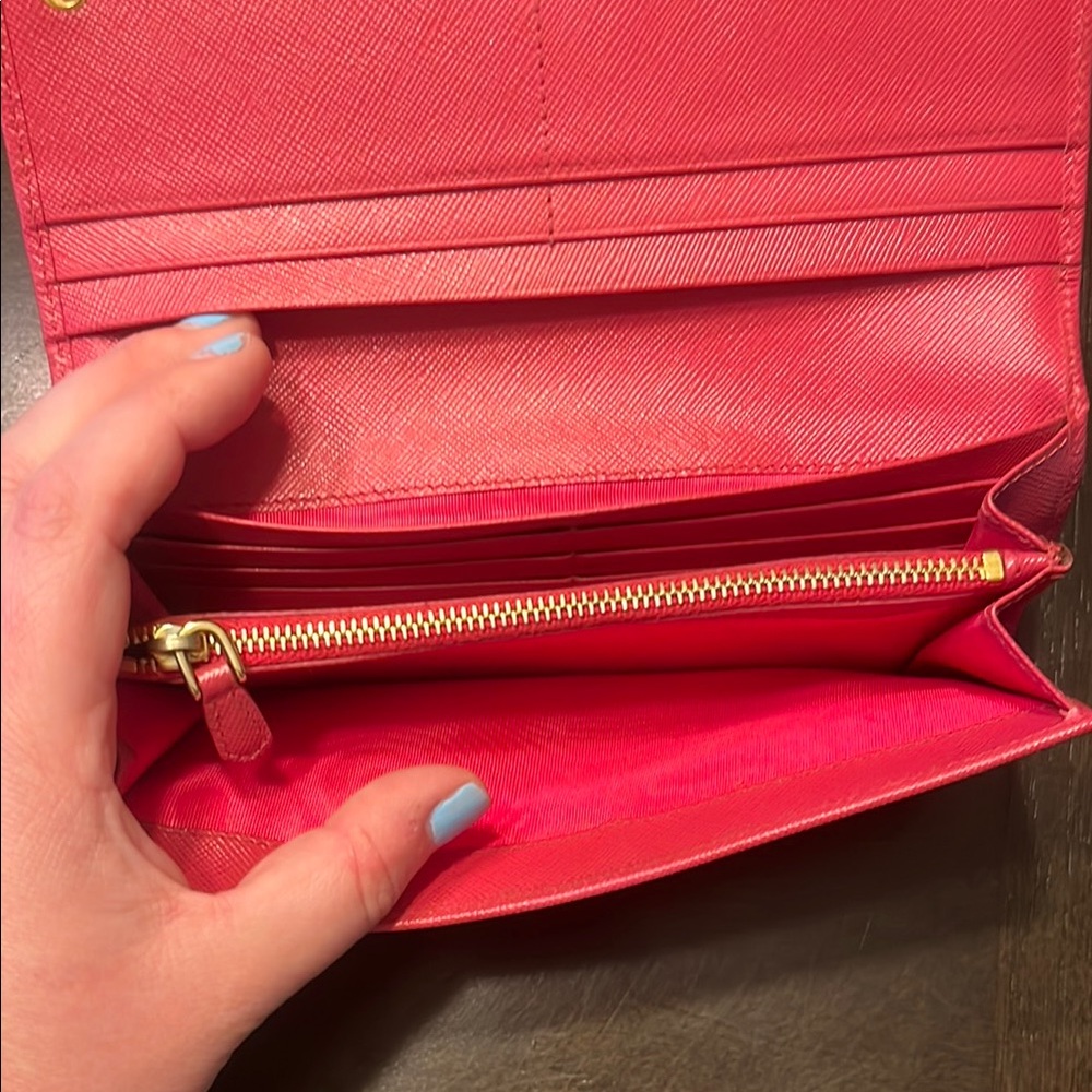 Prada Pink Wallet - Picture 4 of 8